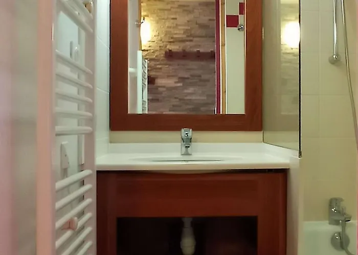 Apartamento Rénové, 4 Pers, 28m², Accès Direct Pistes, Balcon Et équipements Modernes - Fr-1-545-37