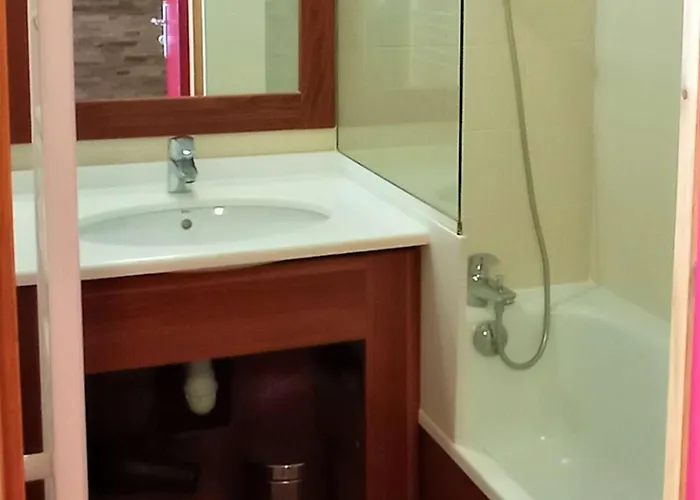 Apartamento Rénové, 4 Pers, 28m², Accès Direct Pistes, Balcon Et équipements Modernes - Fr-1-545-37 *