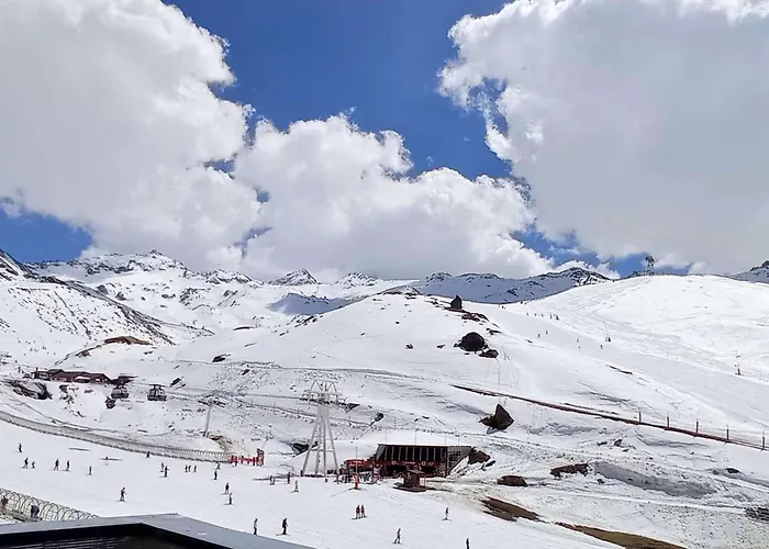 Rénové, 4 Pers, 28m², Accès Direct Pistes, Balcon Et équipements Modernes - Fr-1-545-37 Val Thorens