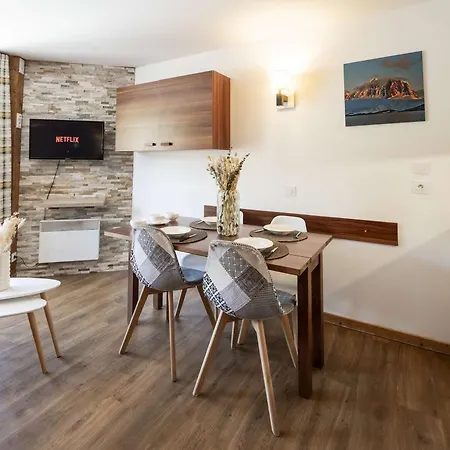 Apartamento Rénové, 4 Pers, 28m², Accès Direct Pistes, Balcon Et équipements Modernes - Fr-1-545-37