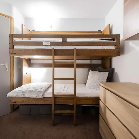 Renove, 4 Pers, 28m², Acces Direct Pistes, Balcon Et Equipements Modernes - Fr-1-545-37